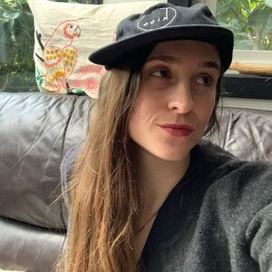 Meet your Posher, Carolyn